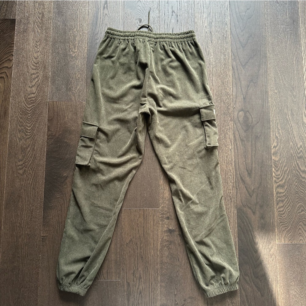 Girl Crush Gang US M Olive Corduroy Joggers - Picture 13 of 16